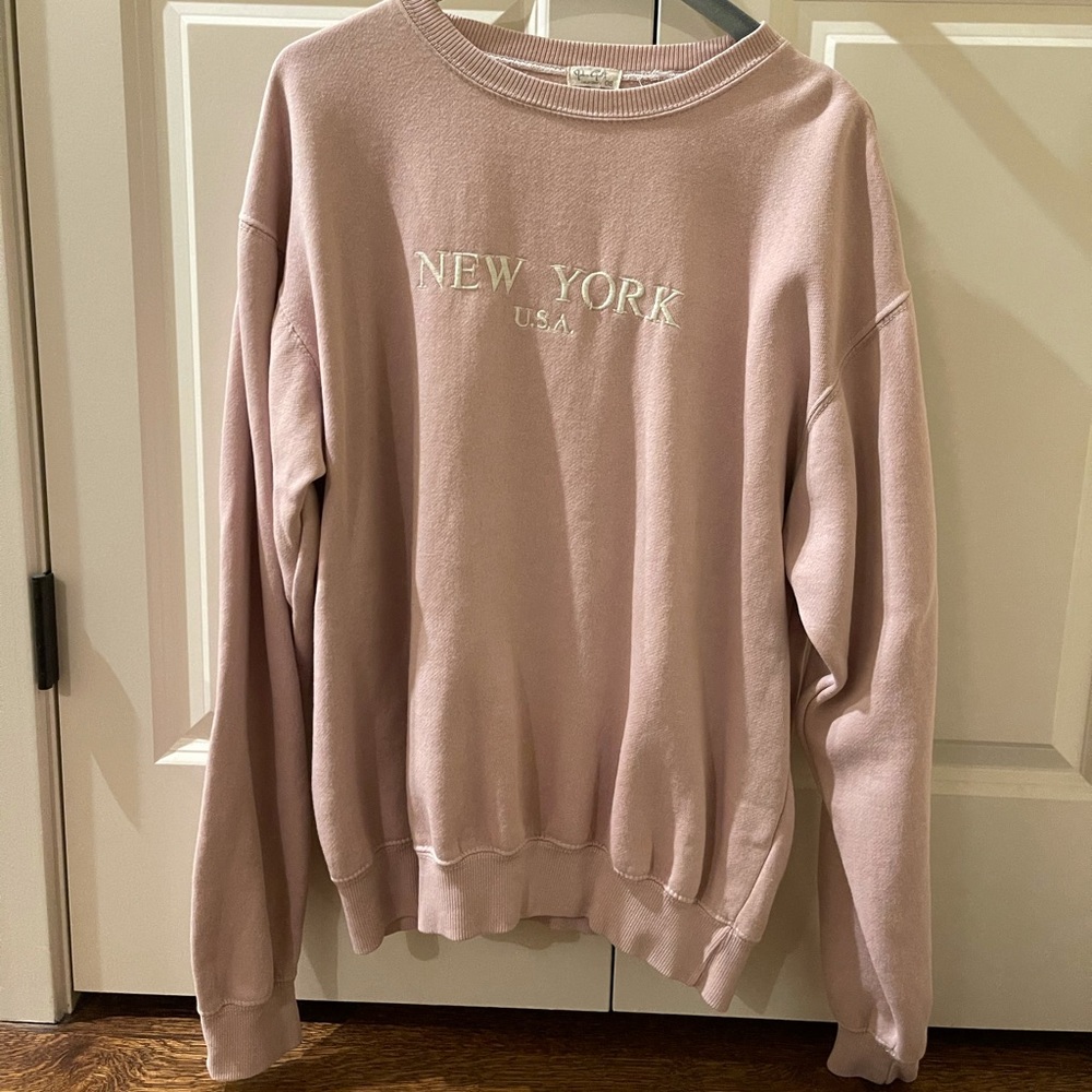 Brandy Melville New York Crew Neck - One Size